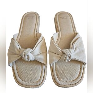 Abercrombie & Fitch Women's Linen Cream Knotted Slide Sandals Size 8.5